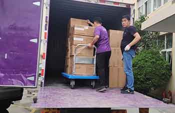 高品质接地电阻测试仪发货现场